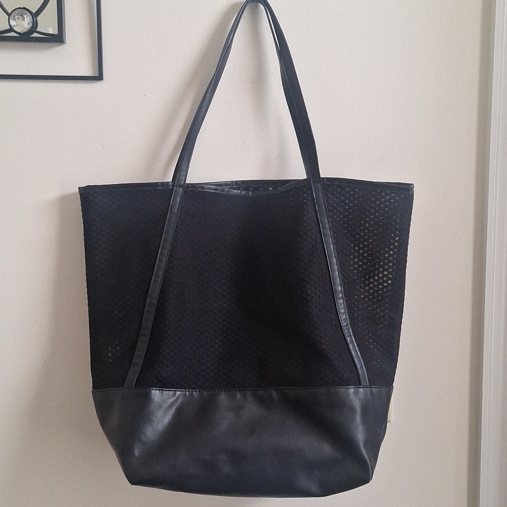 Victoria's Secret Black Mesh Tote - Picture 3 of 8